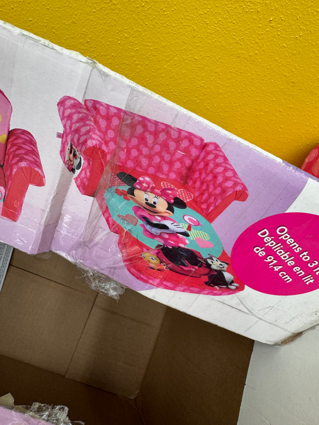 Minnie Mouse "Flip Chair"